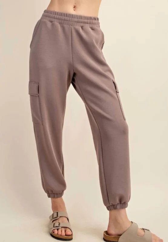 Hot Trends Cargo Jogger Pant In Mocha