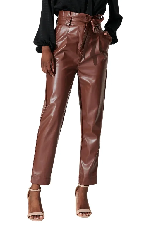 Seasonal Fashion Riley Pant In Chocolate