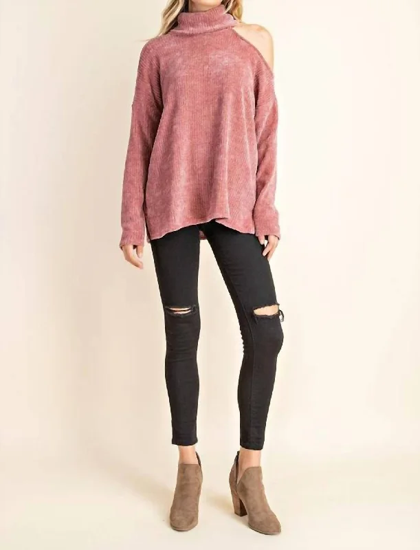 Chic Styles Cold Shoulder Turtleneck Sweater In Mauve