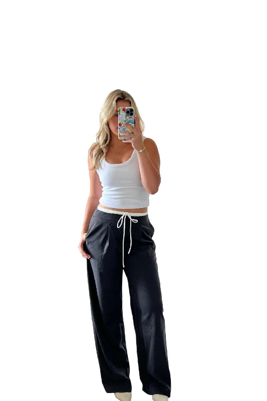 Women's Urban Fashion Back In It Trouser Pant In Black