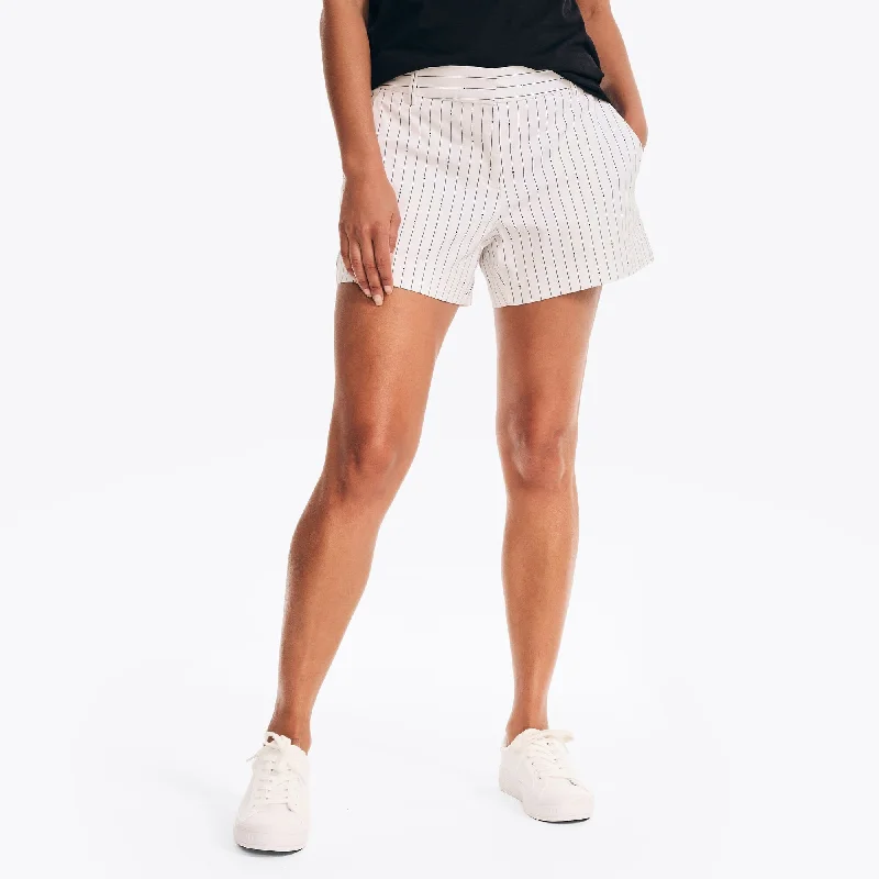 Style Streetwear Nautica Womens 4" Pinstripe Dot Stretch-Twill Short