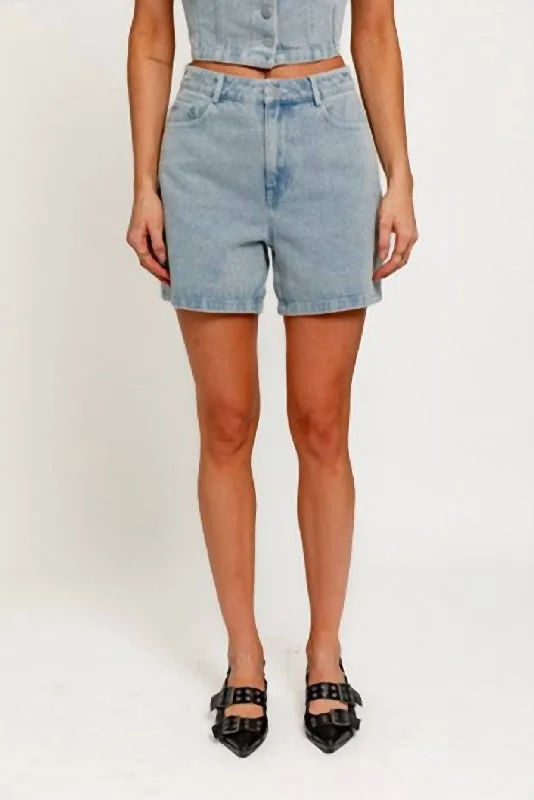 Elegant Styles Mid Length Denim Shorts In Light Wash