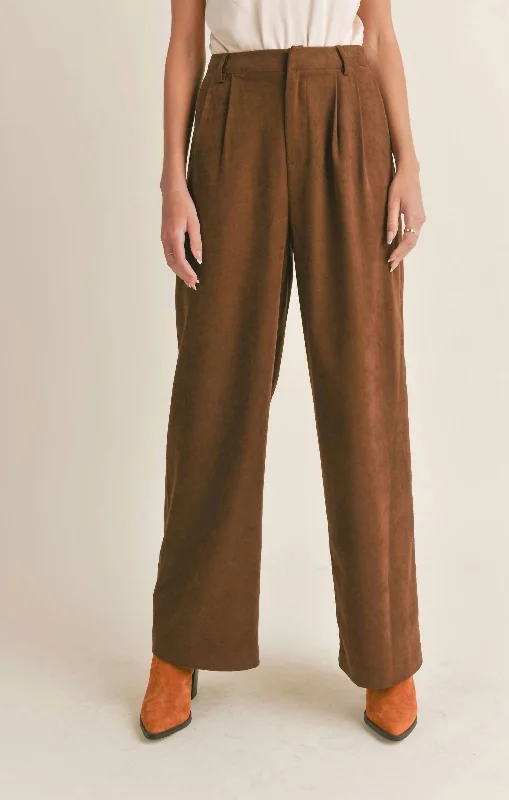 Catch Every Fashion Trend Meet Me Pleated Pants In Brown