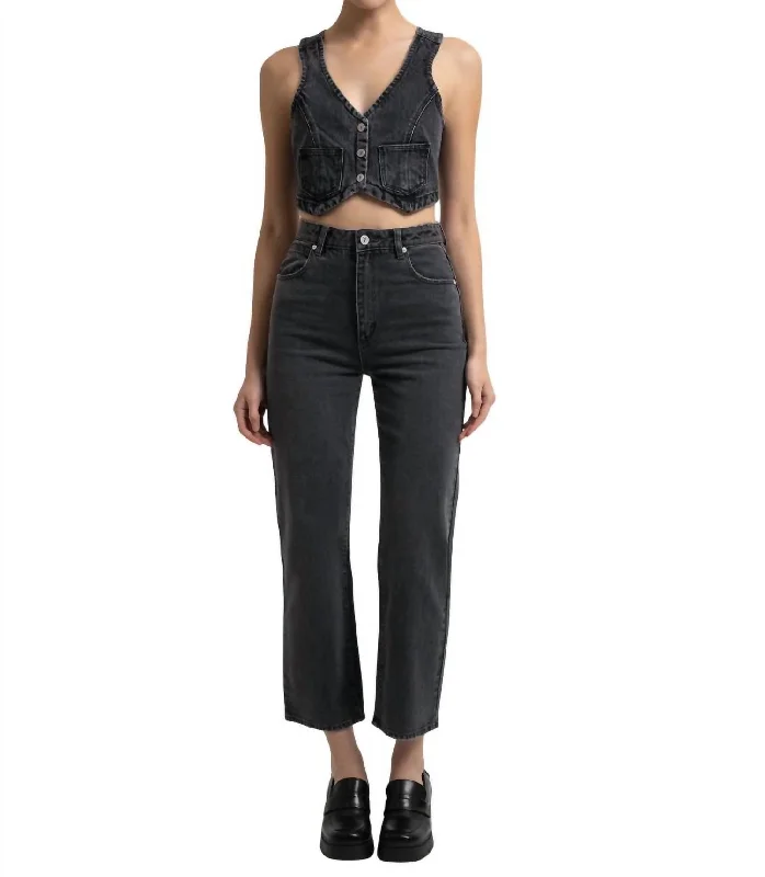 Feminine Elegance Venice Straight Bobbi Jeans In Washed Black