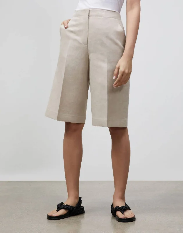 Classic Charm Ryerson Bermuda Short In Taupe