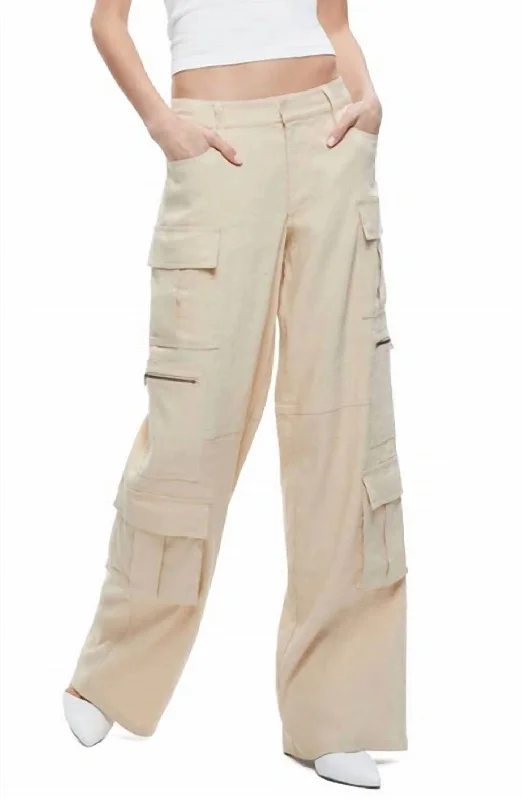 Comfort First Women's Wear Cay Baggy Cargo Pant In Natural