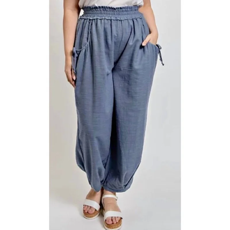 Trendy And Individual Women's Fashion Ramona Cotton Pants With Side Pockets In Slate Blue