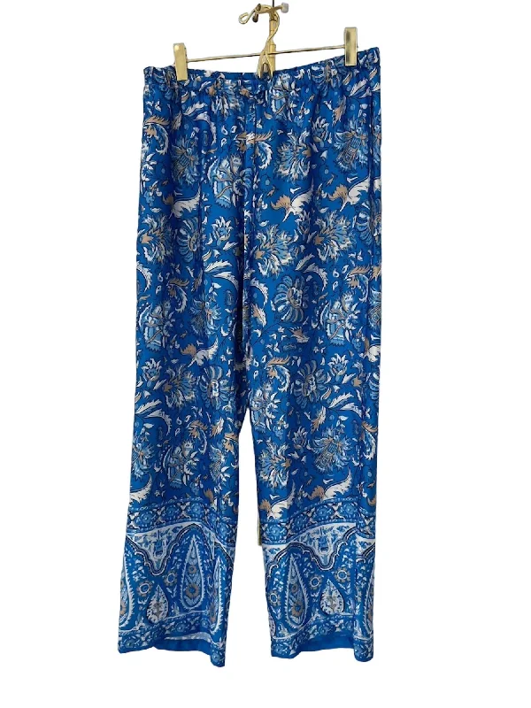 Fashionista Favorites Lori Pant In Batik Floral Border Royal