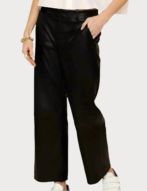 Exclusive Sale Cropped Baggy Leather Trousers In Black