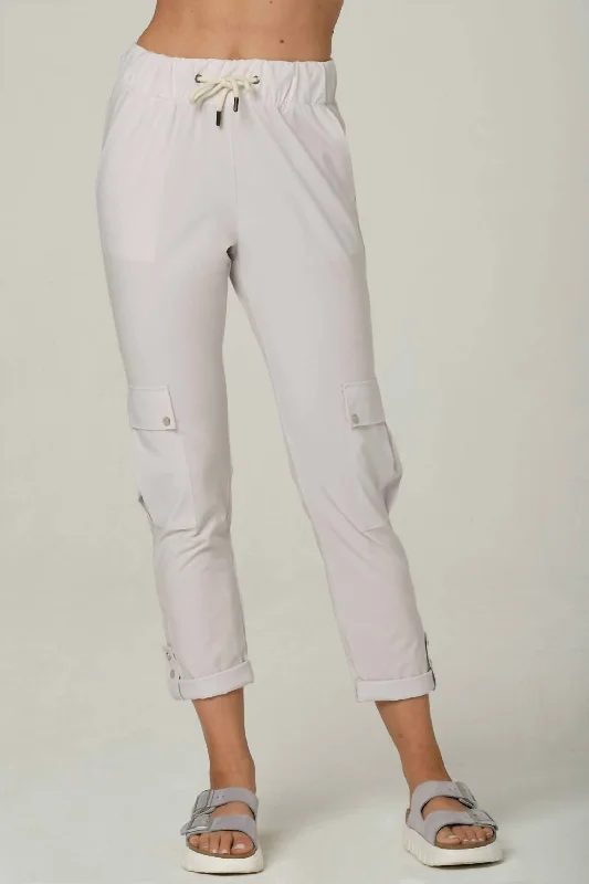 Fast Fashion Favorites Precious Cargo Jogger In Rose Water