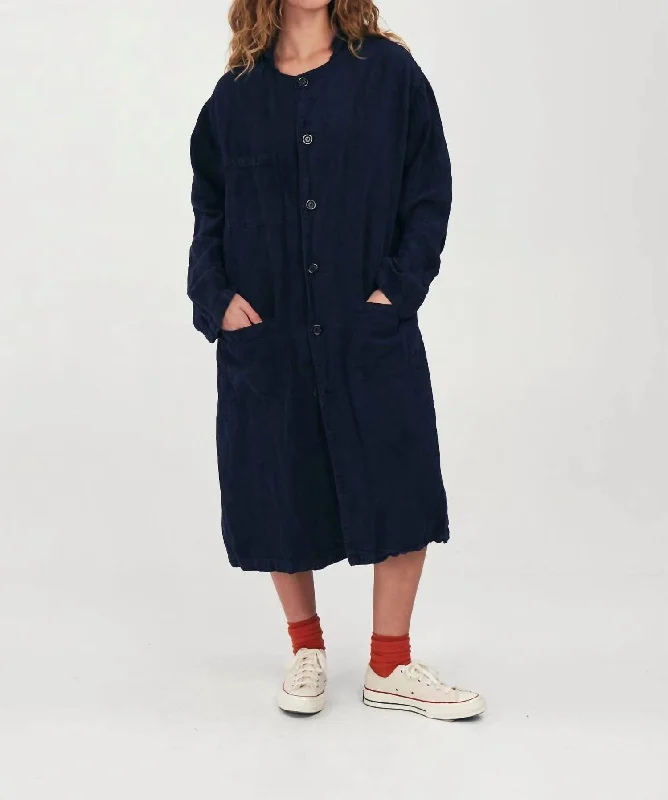 Athleisure Wear Linen Lab Coat In Navy