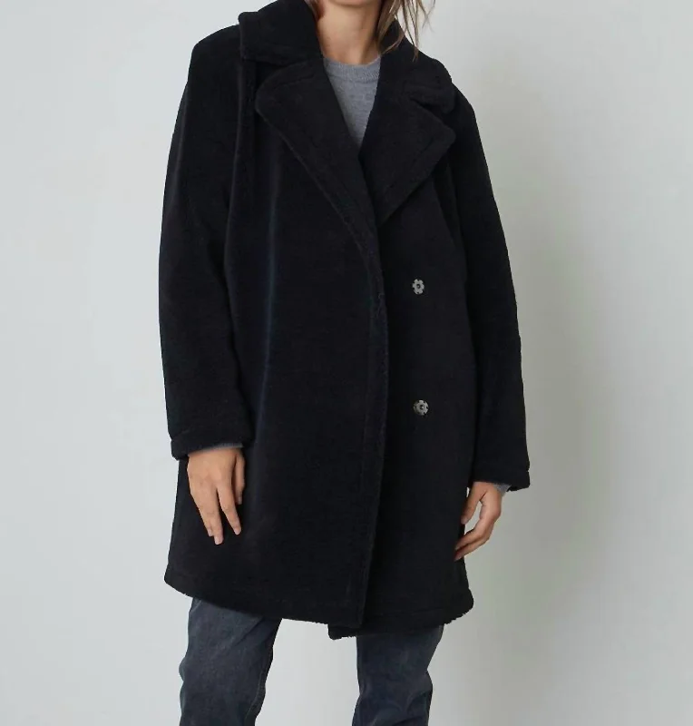 Subtle Sophistication Christine Sherpa Coat In Black