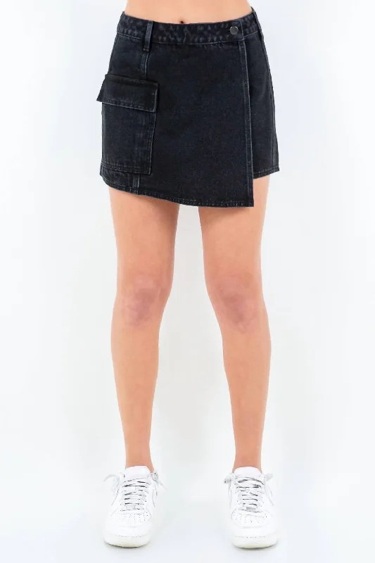 Athleisure Wear Special Offer Cargo Pocket Mini Skort With Buttons In Black