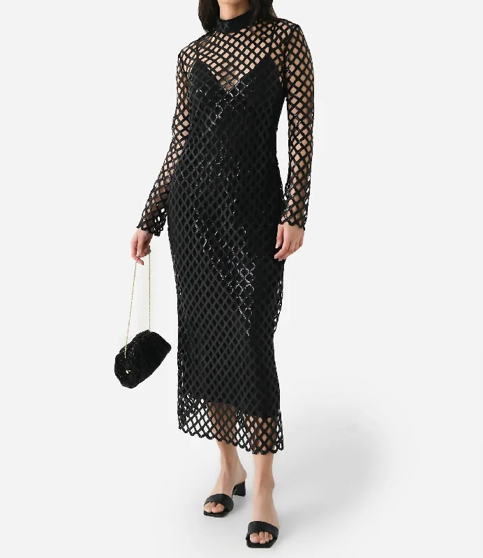 Modern Romance Ainaz Dress In Black