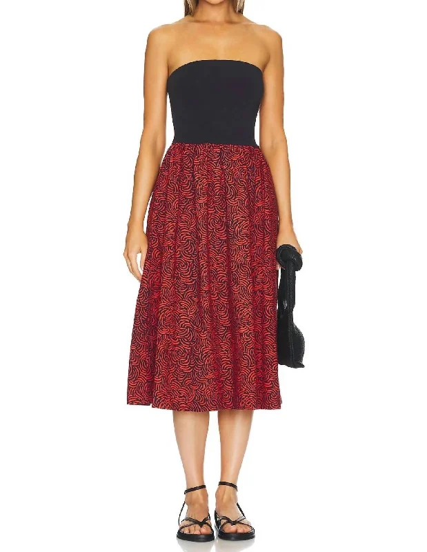 Trend Setting Wardrobe Gabbriette Strapless Dress In Abstract Swirl