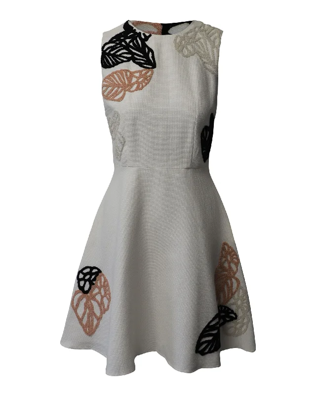 Casual Weekend Relaxed Style Hugo Boss Dyfera Embroidered Dress in White Ramie