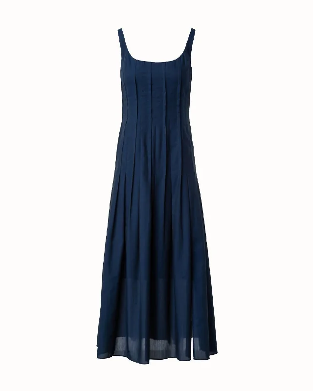 Feminine Elegance Women Scoop Neck Dress In Navy