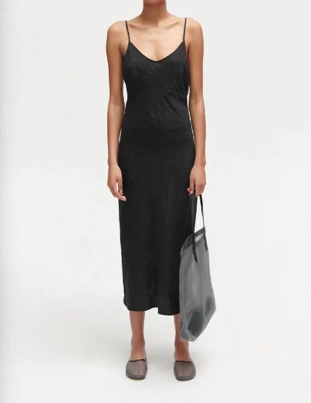 Style Redefined Wren Dress In Black